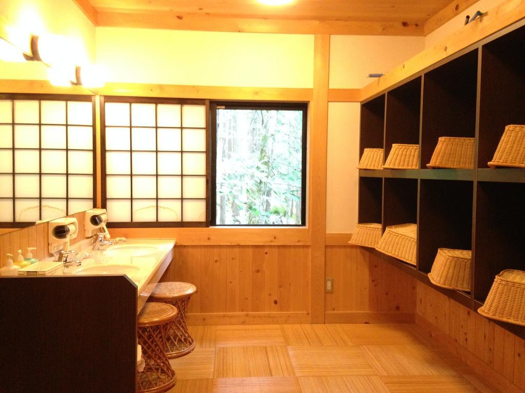 Готель Okuhida Sanso Norikura Ikkyu Такаяма Екстер'єр фото